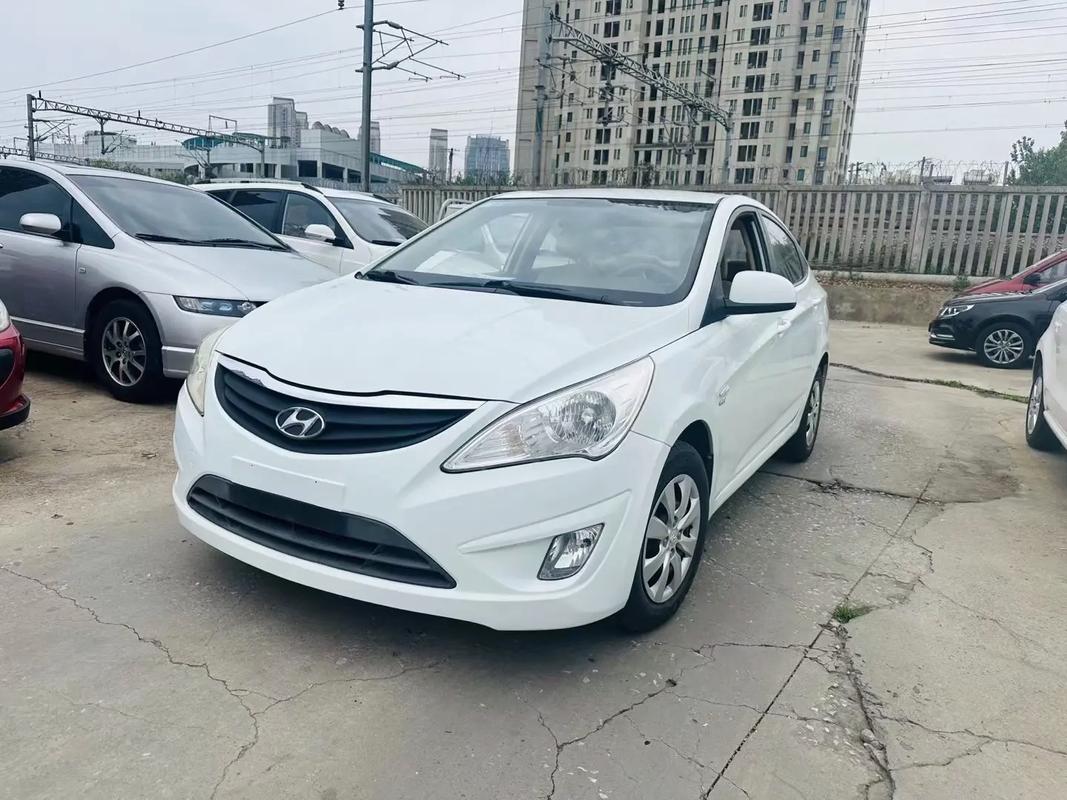 瑞纳怎么样,13年现代瑞纳怎么样