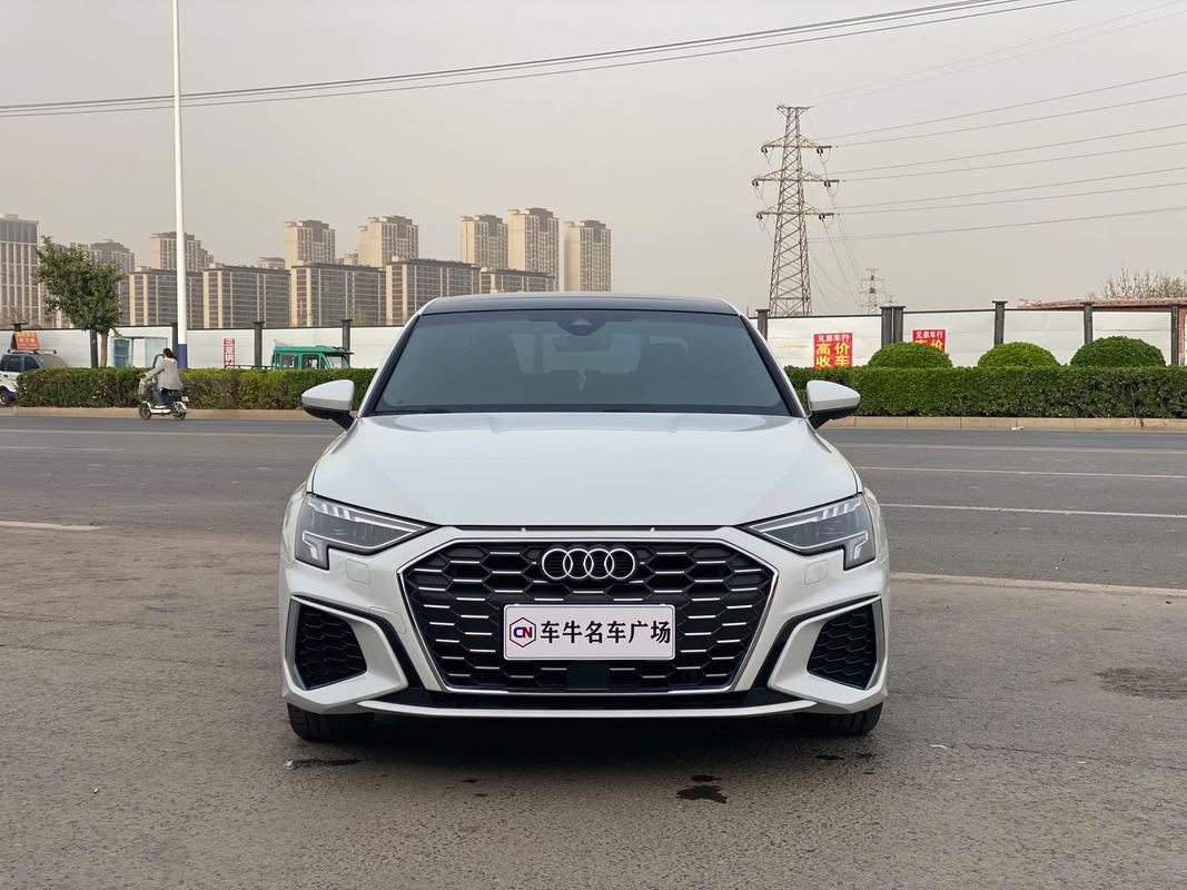 奥迪a3落地价多少钱一辆／奥迪a3l落地多少钱买的