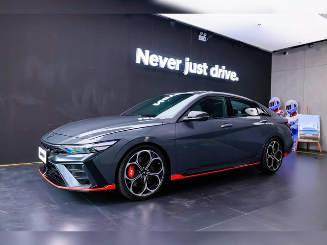 伊兰特nline／伊兰特Nline