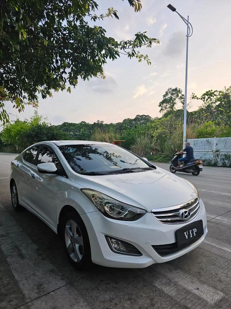 朗动2012款报价及图片／12年朗动参数