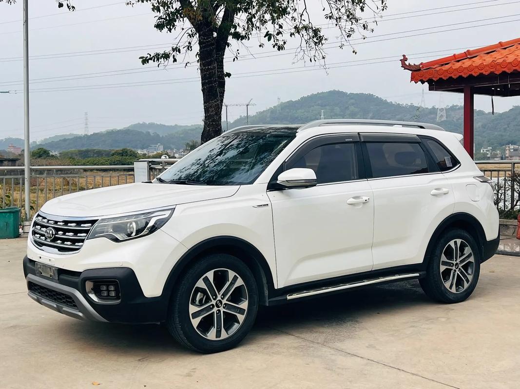 【起亚suv智跑2019款,起亚智跑suv2018款】