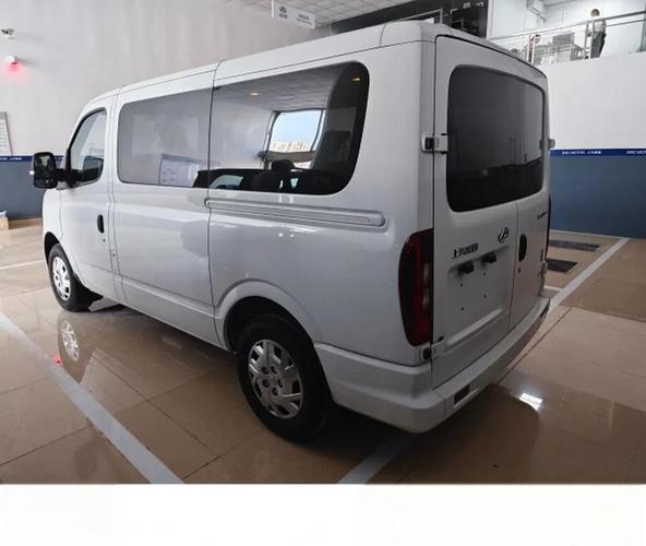 上汽大通v80参数配置 大通v80参数配置详图