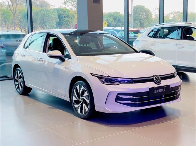 大众新款车5一8万两厢车／大众新款车5一8万 轿车