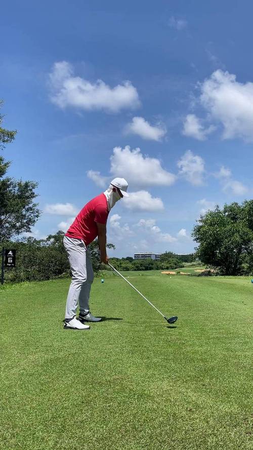 高尔夫图片打球图片/高尔夫图片打球图片大全